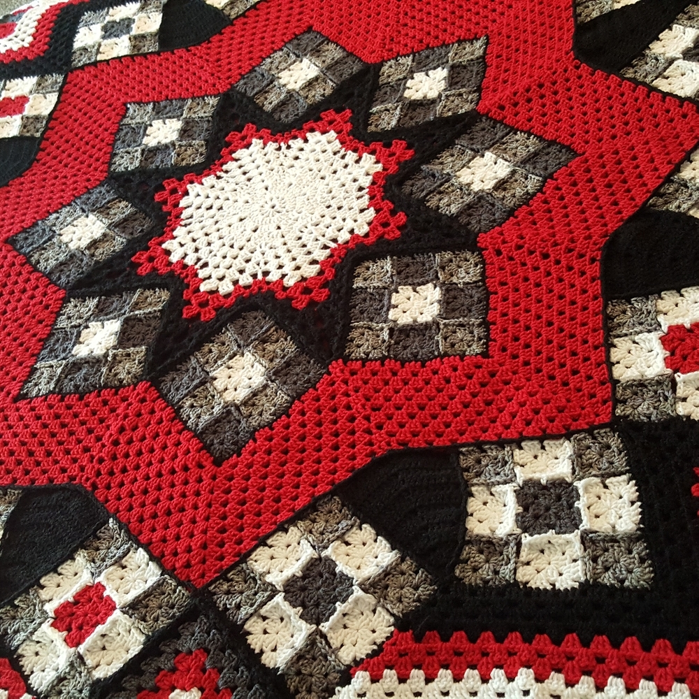 Red Star Afghan